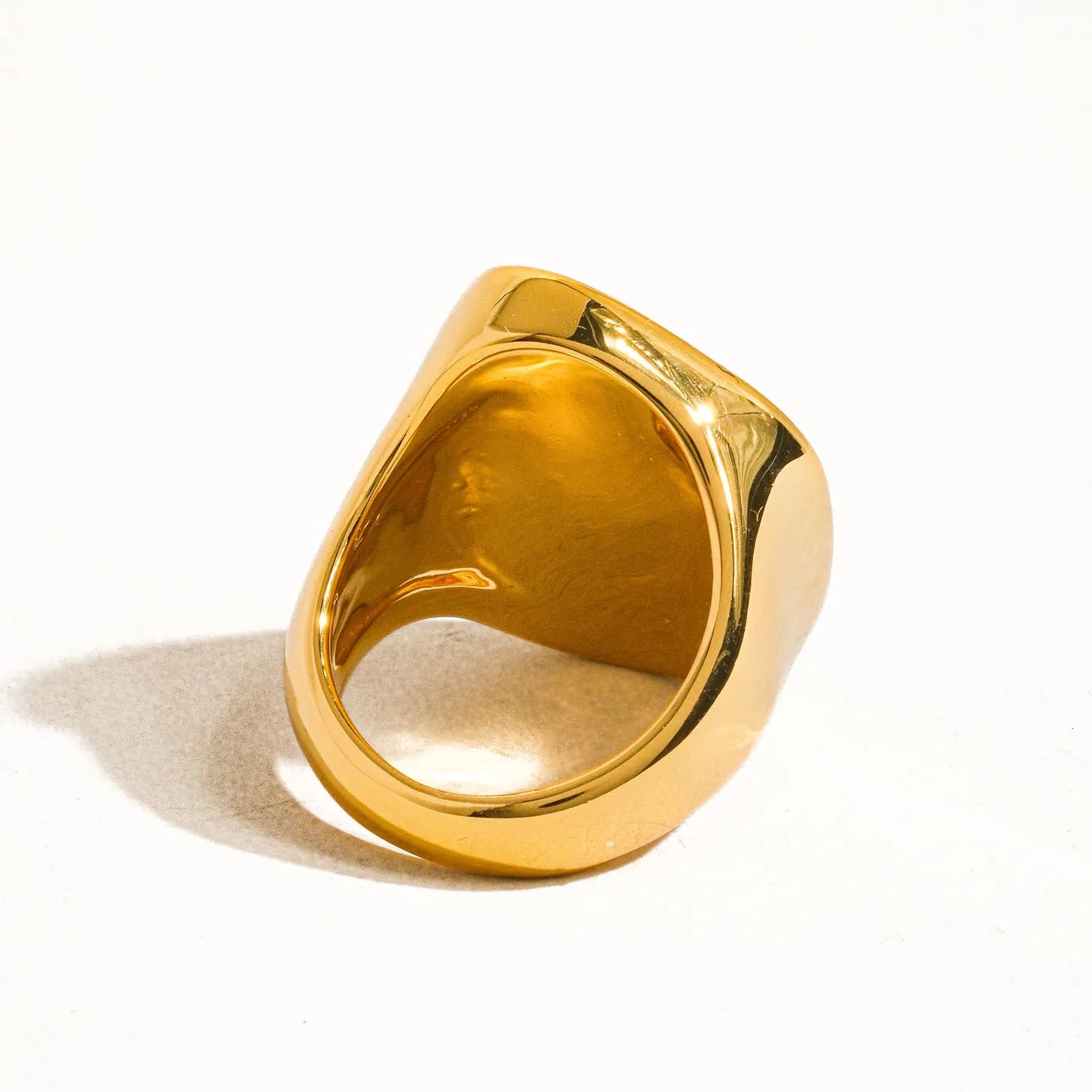 Calypso 18k Gold Natural Shell Statement Ring