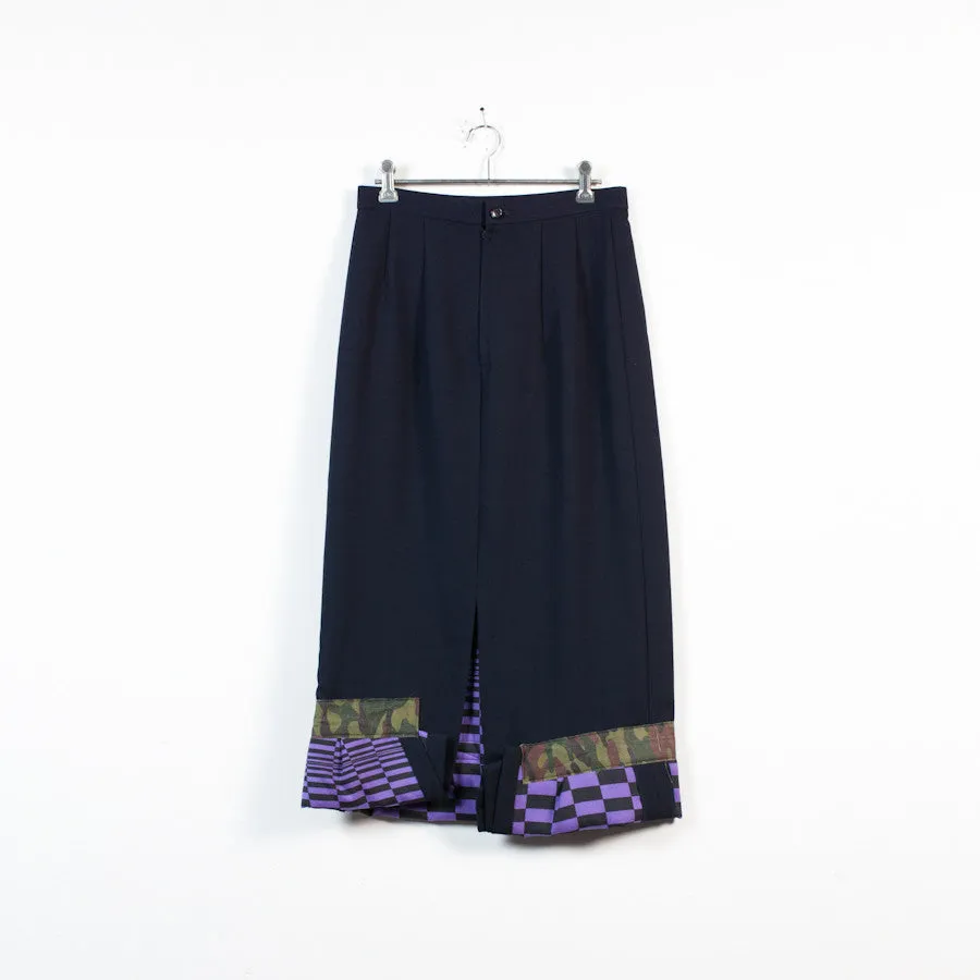 contrast lining skirt