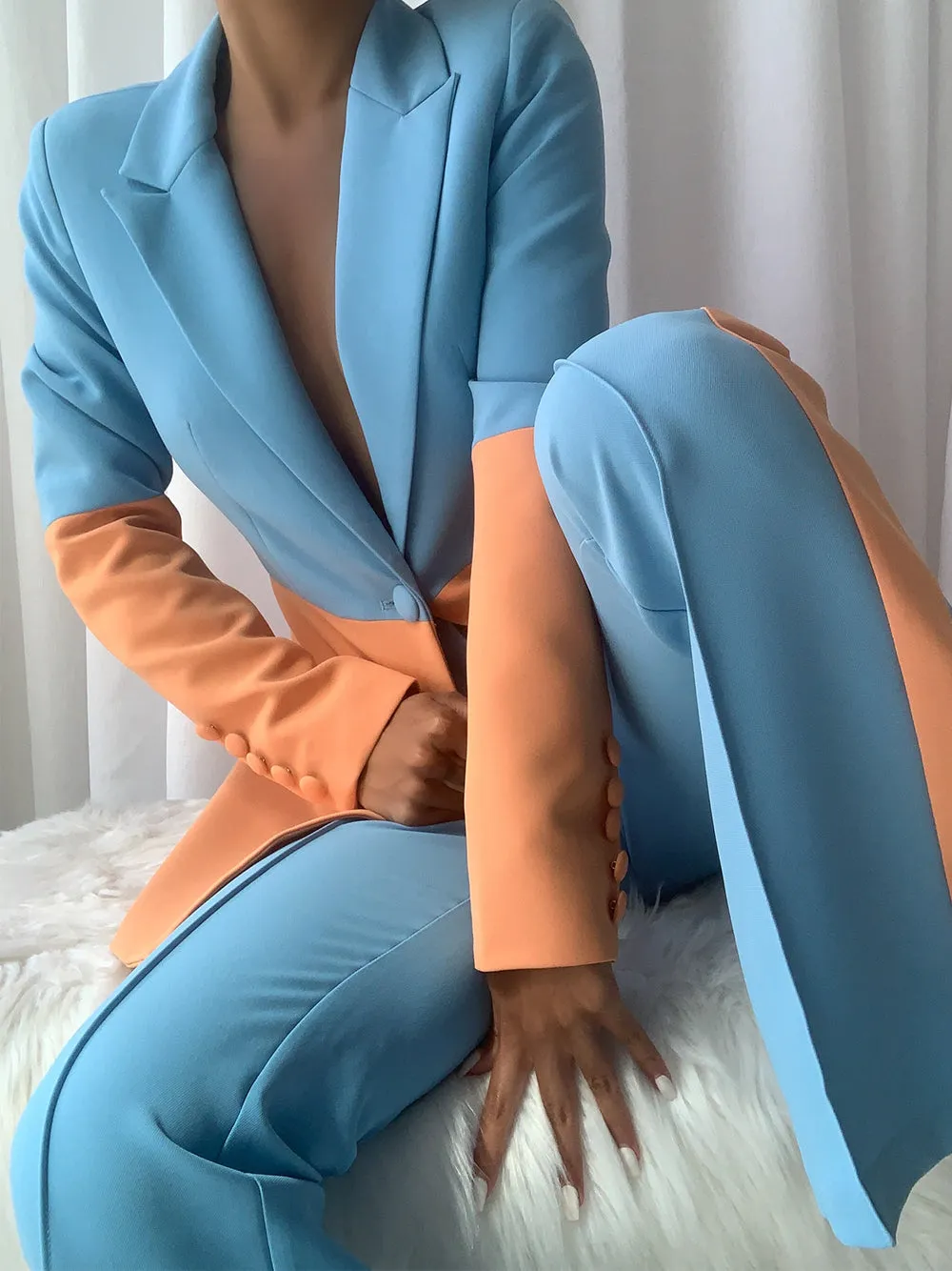 PETELE Blazer & Pants Set in Blue & Orange