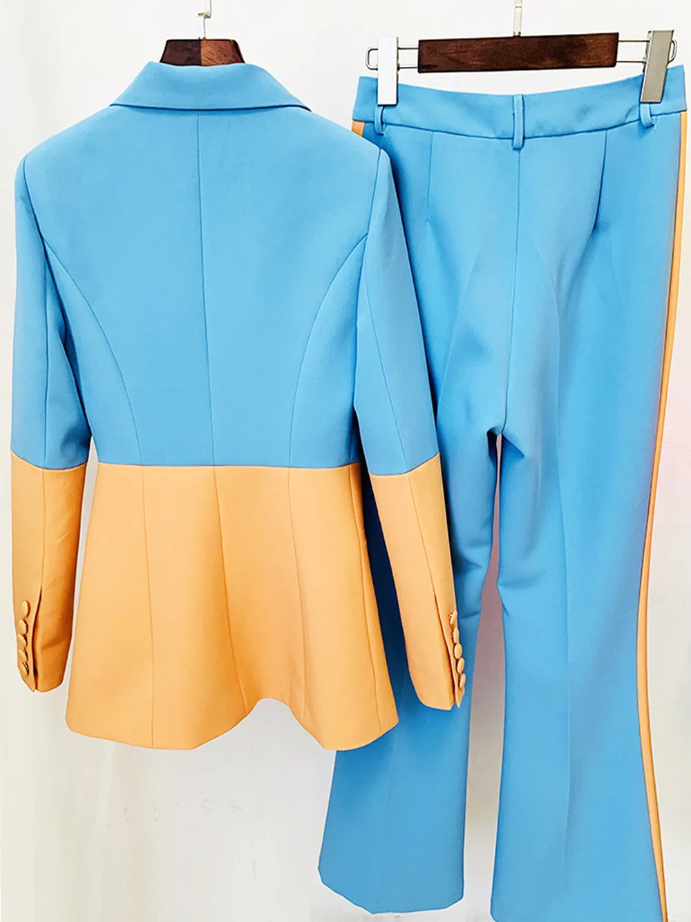 PETELE Blazer & Pants Set in Blue & Orange