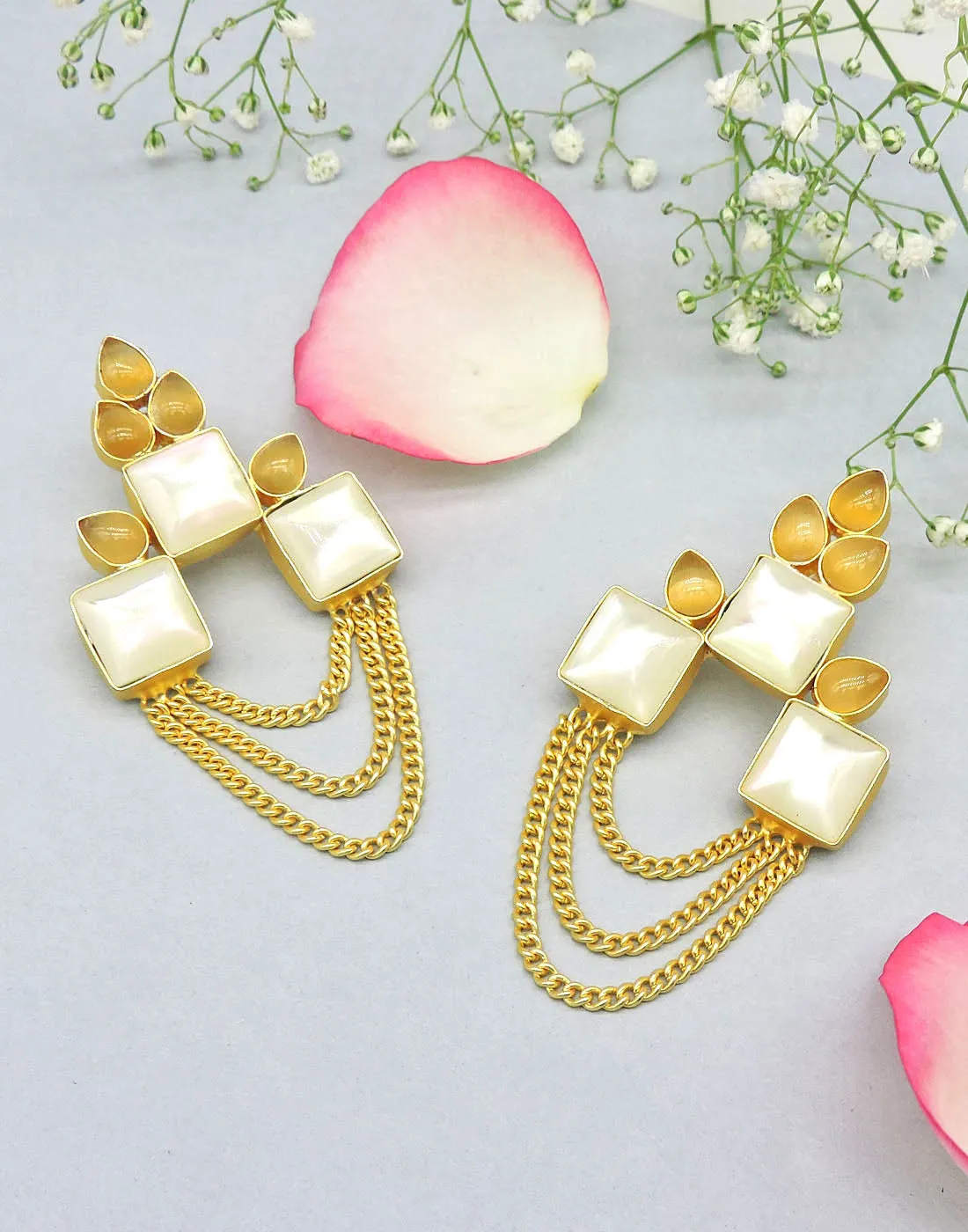 Shell Layered Earrings