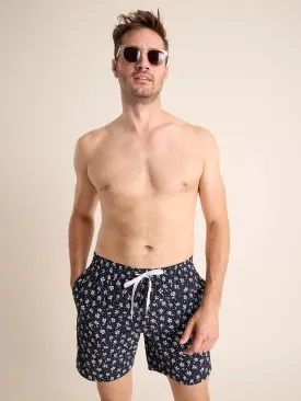 The Daisy Dives 7" (Classic Swim Trunk)